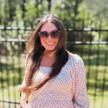 Amanda Mosallam Headshot