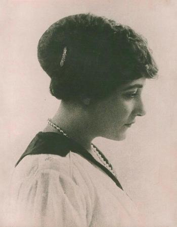 Serbian Sisterhood Mabel