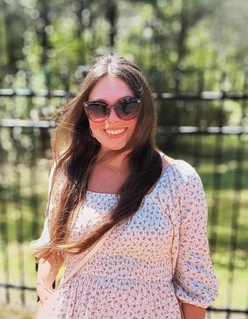 Amanda Mosallam Headshot